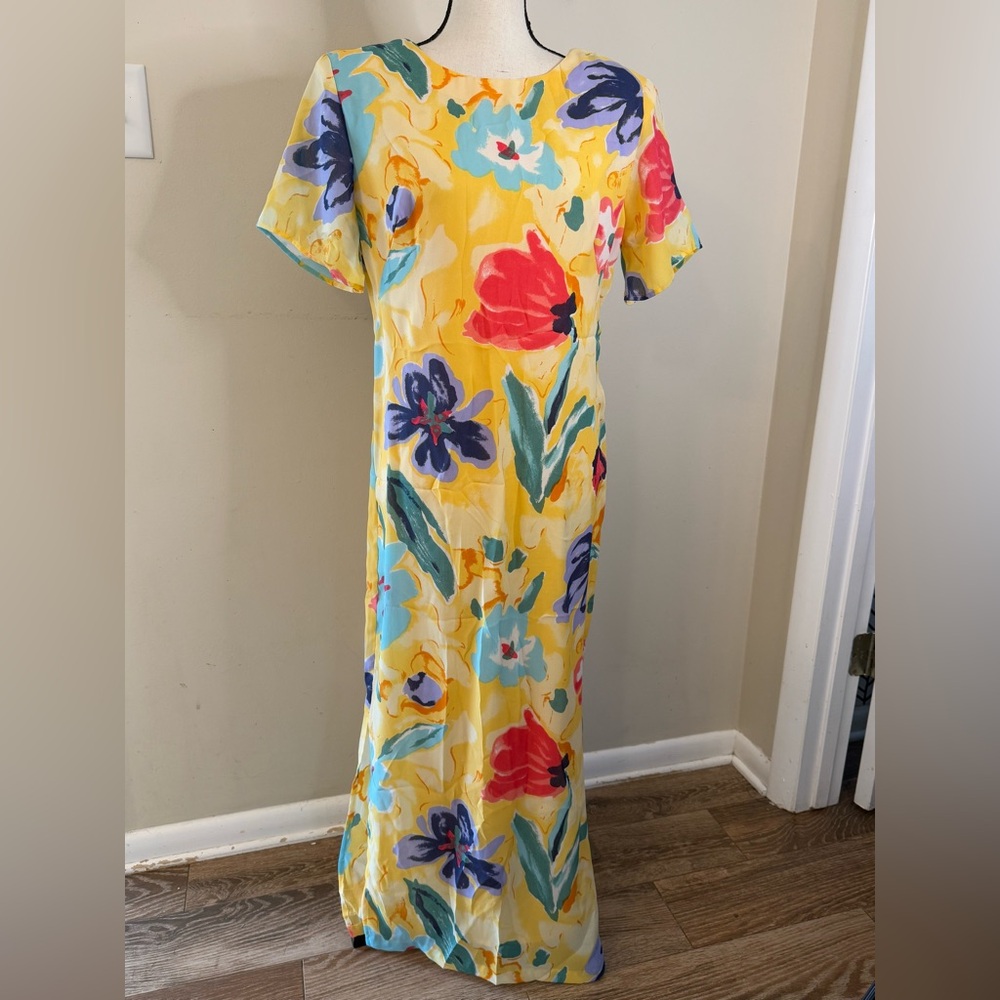 ICI floral maxi dress yellow base multicolored floral pattern short sleeves SZ 8